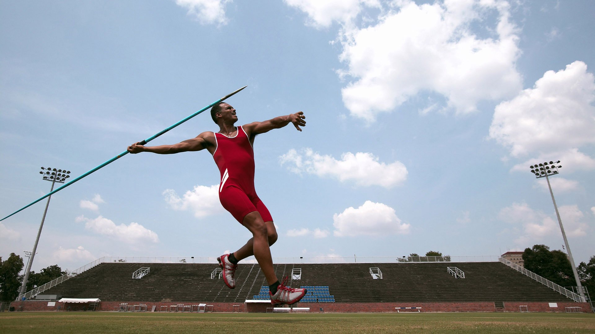 “未来之星：全国青少年足球明星比赛火爆举行”，2021足球未来之星