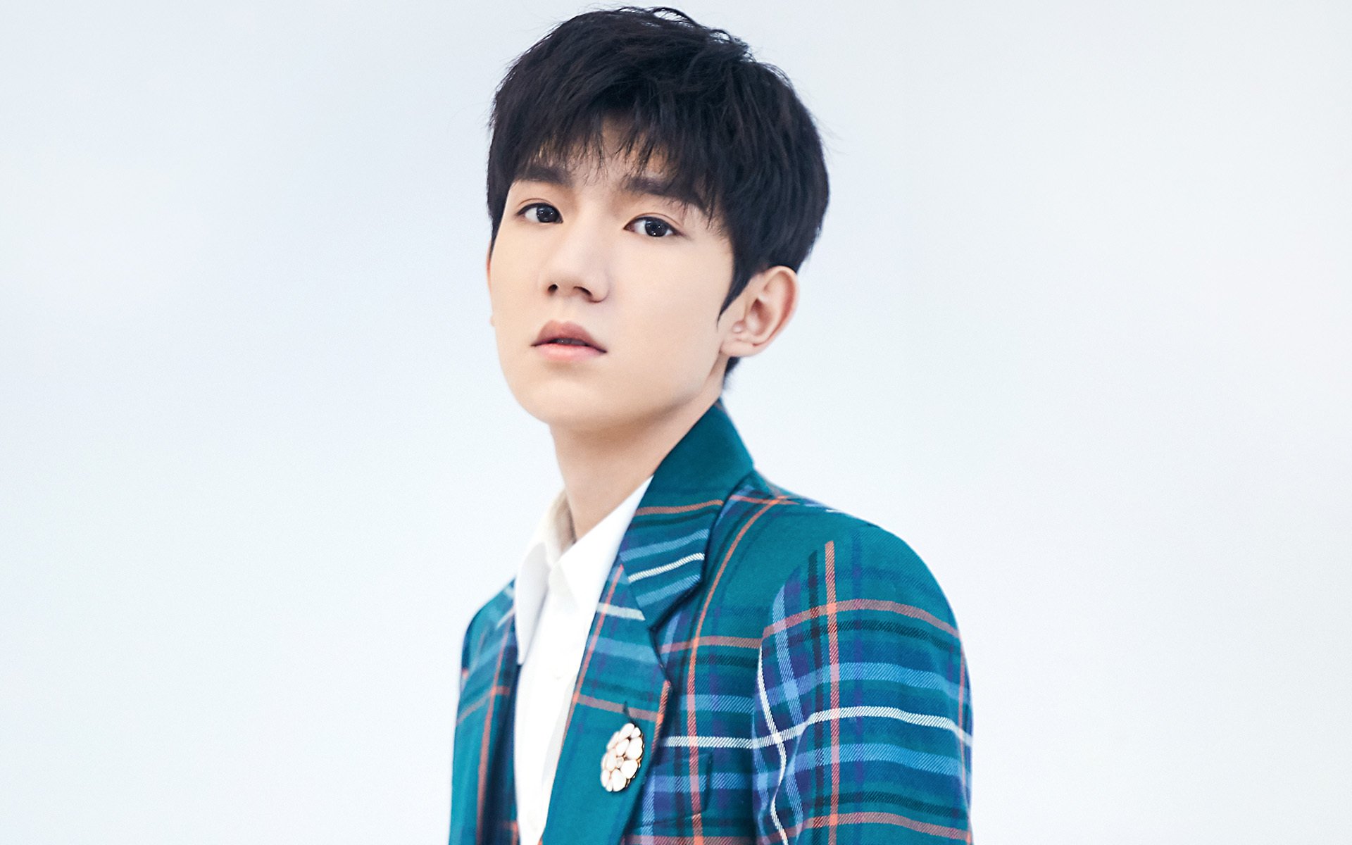 “法甲争冠集团激烈角逐,悬念持续升级”,法甲冠军数排名